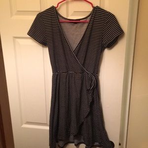 ☕️Black and White Dress